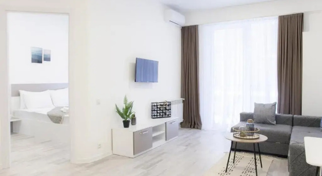 Апартаменты Brand new, bright, 1 bedroom unit, 100 Mbps Wi-Fi.