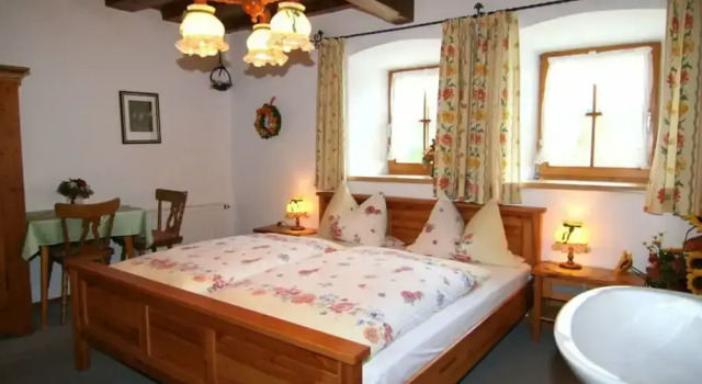 Kainlehen Modern Retreat, Varaa Hotelli Hotellit Baijeri pysäköinnillä, Pysäköinti