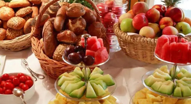 Studio - Landhotel Sonnenfeld, Reservar Hotel Hotéis em Tegernsee com pequeno-almoço, Café da manhã