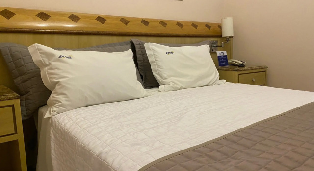 LOpera Hotel, Забронировать Отель Пиньейрос Сан-Пауло, рядом с Пиньейрос