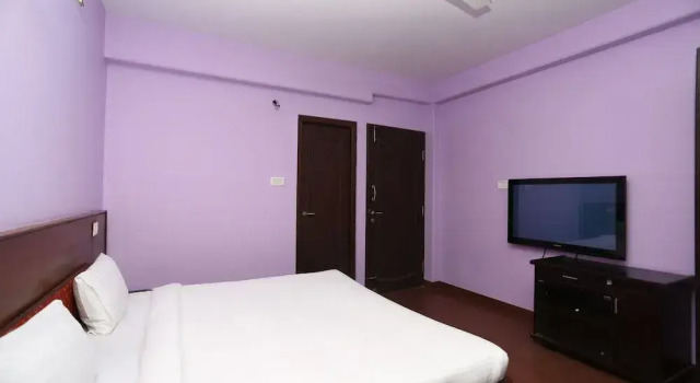 OYO 11047 Home Spacious 3BHK Bhumiyadhar