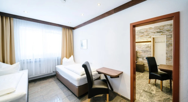 Семейный номер Standard с 2 комнатами Central City Hotel