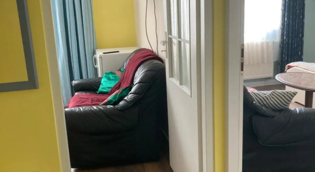 Dom Pod Sosna, Book Bed and Breakfast Hoteller i Lower Silesia med parkering, Parkering