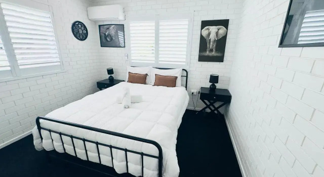 Island Views Accommodation, Book Hotel Meikleville Hill Queensland