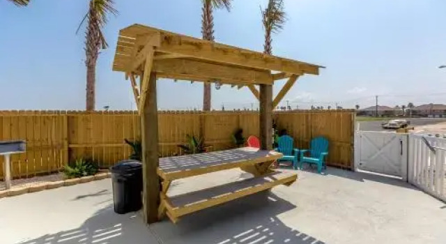 Padre Beach View 202 by RedAwning, Rezerwuj Apartament Padre Island 
