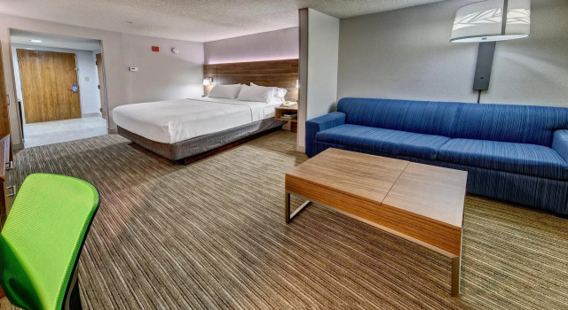 Номер Deluxe Holiday Inn Express & Suites Crossville by IHG