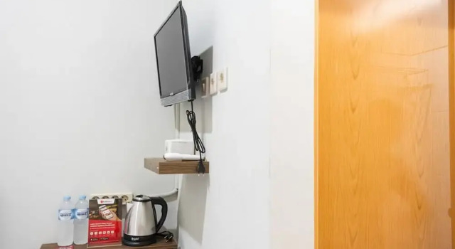 RedDoorz near Bandara City Mall Tangerang, Reserva ahora Hostal o pensión Casas de huéspedes en Tangerang, Hostal o pensión