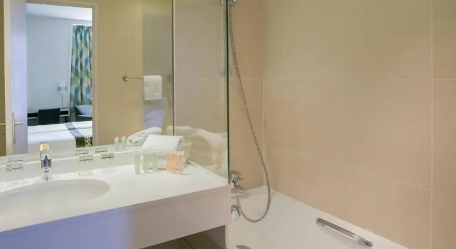 Трёхместный номер Standard Hôtel A La Villa des Artistes