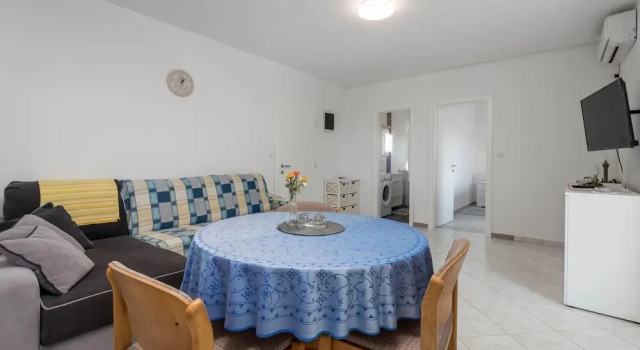 Stunning Apartment in Stara Novalja With Wifi and 1 Bedrooms