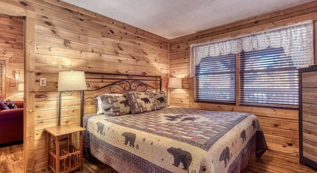 Er102 - Barbara Great Location! Close To Town 2 Bedroom Cabin by RedAwning