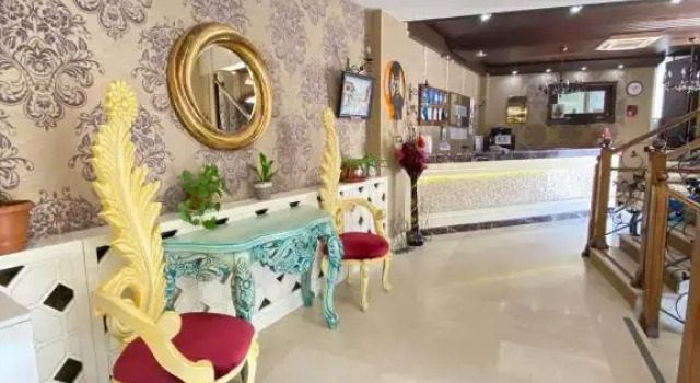 Arslanli Konak Hotel, Забронировать Отель Отели Эскишехир с парковкой, рядом с Мечеть Куршунлу, Парковка