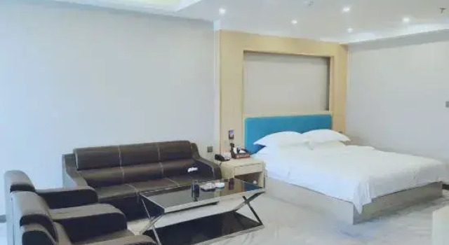 Двухместный люкс Chaoman Qingya Hotel (Xinyang High-Speed Railway Station)