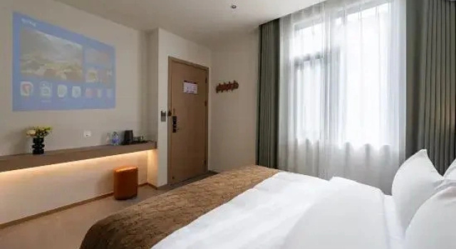 Люкс с 3 комнатами Wuyuan Jinyi · Yixiu Chunfeng Spring Courtyard Homestay