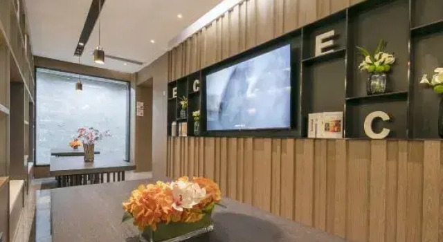 Echarm Hotel (Wuhan Guanggu University Yuan Road Branch), Prenota Hotel Hotel a Hubei con parcheggio, Parcheggio