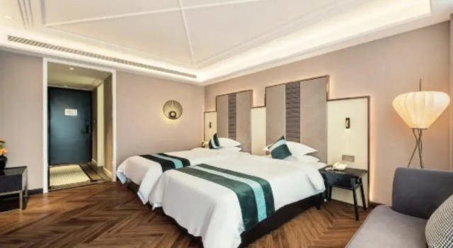 Номер Deluxe Отель ZhongJian-Jinjiang Metropolo Chengdu Chunxi Road Tai Koo Li