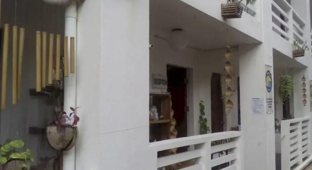 8Colors Beach House, Prenota Hotel Hotel a Balabag con parcheggio, Parcheggio