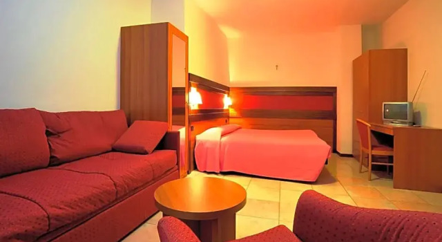 Hotel Ristorante Sasso Remenno, Buchen Sie Hotel Hotels in Val Masino mit Parkplatz, Parkplätze