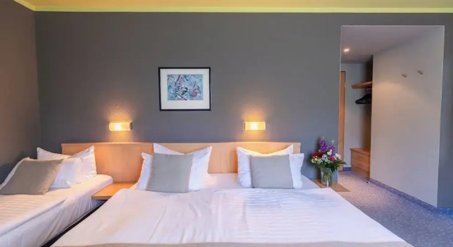 Трёхместный номер Standard Garner Hotel Cottbus Süd by IHG