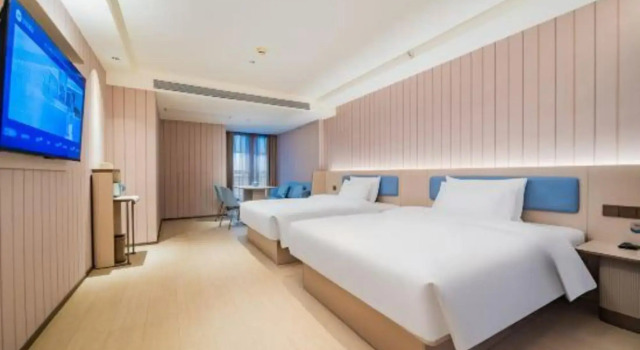 HanTing Hotel (University of Electronic Science and Technology of China Branch), Rezerwuj Hotel Hotele w Qingyang z parkingiem, Parking
