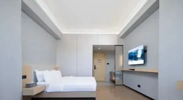 SanYa Yazhou Liangyuan hostel, Boek Hostel Yachen 