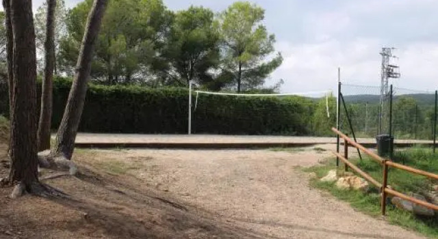 Casa De Colònies Finca Tamarit, Varaa Hotelli Hotellit Tarragonès uima-altaalla, Uima-allas