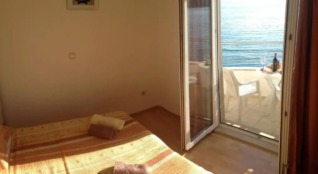 Студия с балконом Apartments Markotic