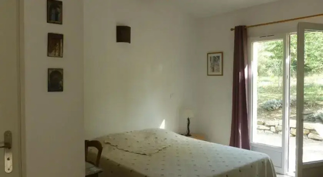 Gîte La Riaille, Забронировать Отель Моллан-сюр-Увезе Drôme Provençale