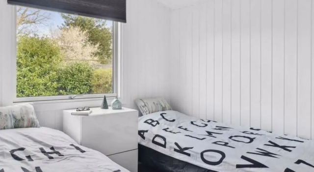 "Ronno" - 750m from the sea in Lolland, Falster and Mon, Prenota Hotel Falster Danimarca