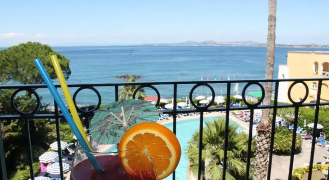 Двухместный номер Standard с балконом и с видом на море Hotel Terme Alexander
