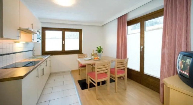 Апартаменты с 2 комнатами с балконом и с видом на горы Michis Appartements