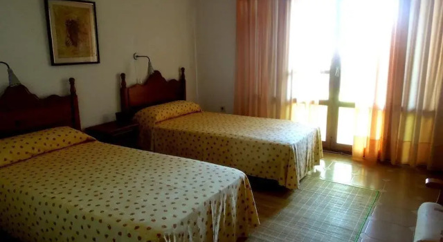 The Sea Garden, Забронировать Курортный отель Ла-Амполья El Baix Ebre, рядом с Platja dels Pinets