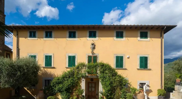 Fattoria di Piantravigne Villa Storica del 600, Book Villa Cottages in Valdarno, Cottage