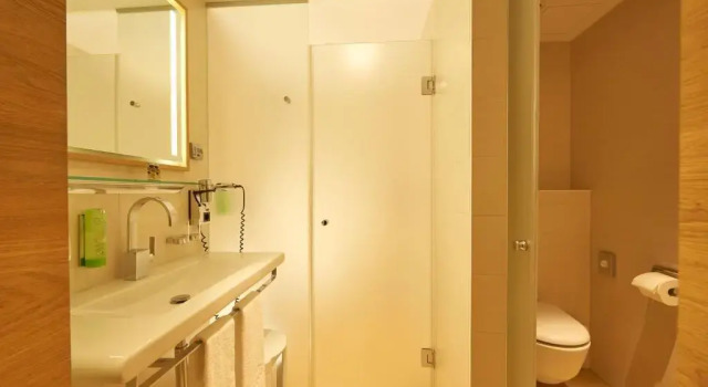 Номер Comfort Asam Hotel