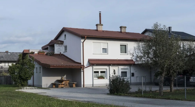 Guest House Tara
