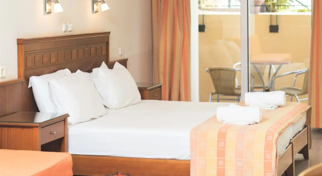 Студия Standard Helios Apartments
