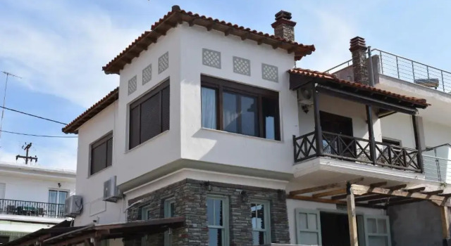 Mamadinas House AlliMpanta, Book Hotel  