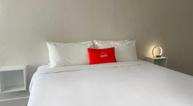 Номер Standard Howard Johnson by Wyndham Orlando Lake Buena Vista South