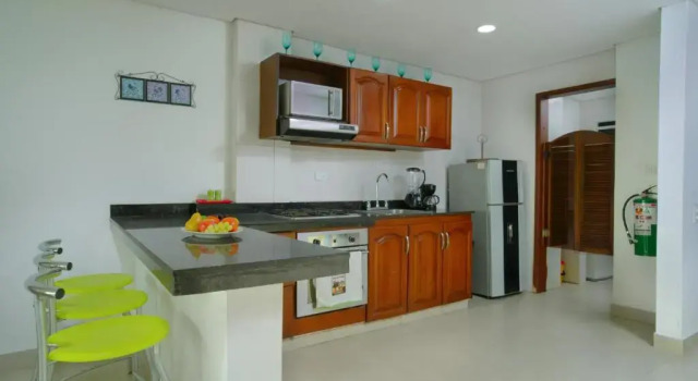 Апартаменты с балконом и с видом на море Horizon Apartment