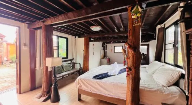 Люкс Thai Tom s GuestHouse