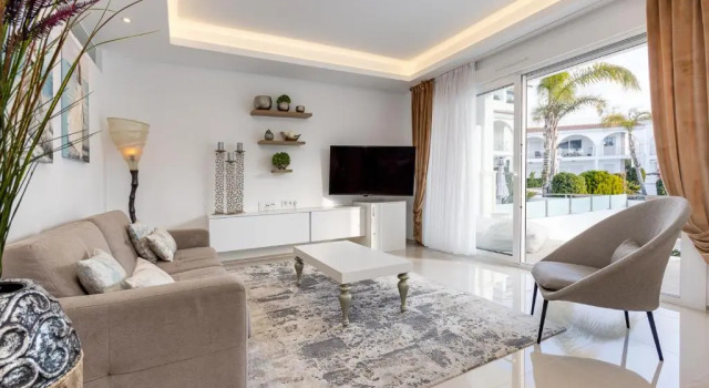 Fortuna 37 - Luxury Apartment with AC and Pool