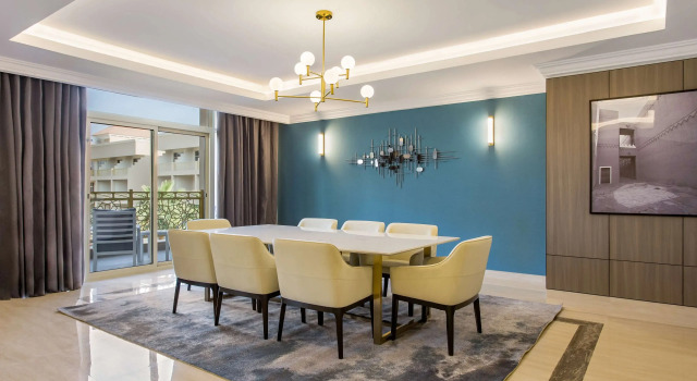 Люкс Дуплекс с 2 комнатами Radisson Hotel Riyadh Airport