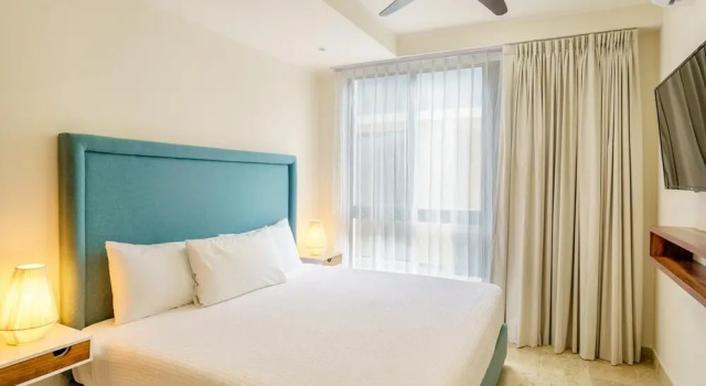 Magnificent 2 Units in one 5BR Private Plunge Pool in Terrace, Prenota Hotel Zama 