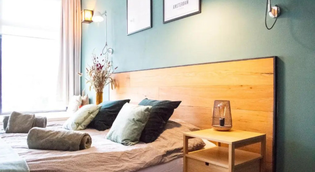 PERFECT B&B MIDDLE OF AMSTERDAM, Забронировать Отель «постель и завтрак» Отели Норда 3 звезды, 3*