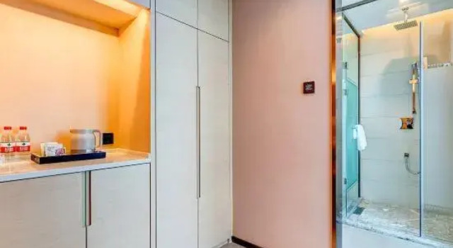Люкс Deluxe LAVANDE HOTEL(Zhengzhou High-speed Rail station）