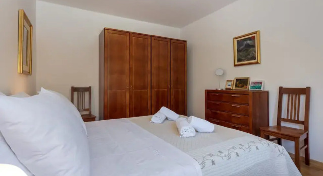 Вилла с 4 комнатами Villa Roglic