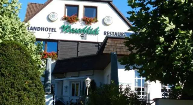 Landhotel Weserblick, Buchen Sie Hotel Beverungen Weserbergland