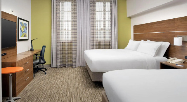 Четырёхместный номер Standard Holiday Inn Express San Antonio North Riverwalk Area by IHG