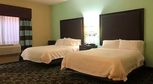 Номер Hearing Accessible Hampton Inn & Suites Nashville at Opryland