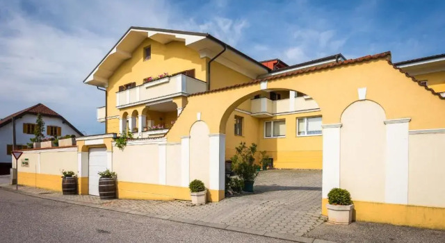 Haus Martin - Schneeberger, Prenota Hotel Hotel 3 stelle a Burgenland, 3*