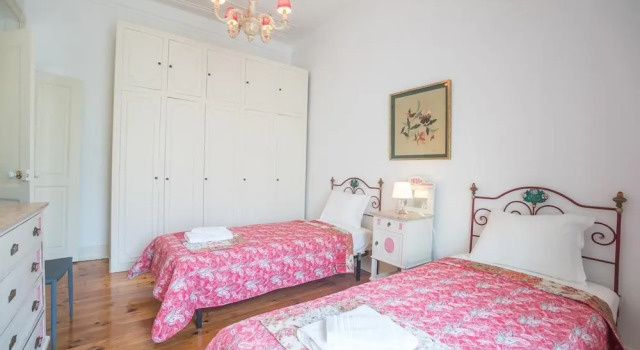 Campo Pequeno 3 Bedroom Apartment, Забронировать Апартаменты/квартира Апартаменты Лиссабона, рядом с Алвалади, Апартаменты/квартира